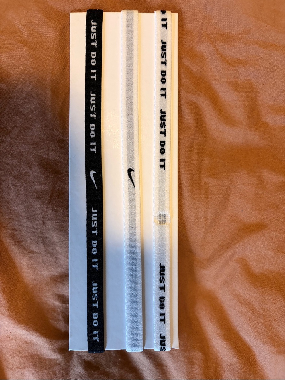 Women’s Nike thin headband